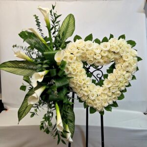 Coeur ouvert 75 roses blanches (JG-048) $595