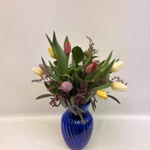 Vase 12 tulipes $65